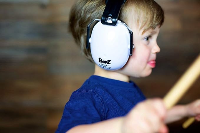BANZ Baby Earmuffs Combo +sunglasses 0-2 Maple Leaf