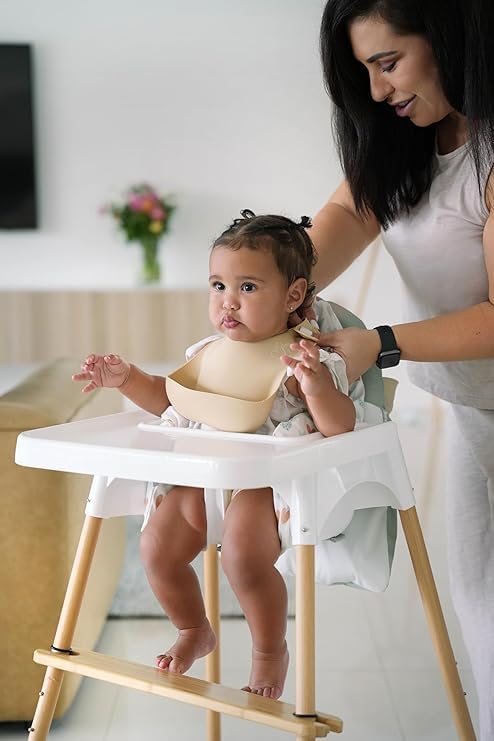 Nibble and Rest Highchair Handy Pocket Pouch, Compatible with IKEA Antilop Highchair,High Chair Accessories, Wipeable and Waterproof Material, One Large Pouch with an Internal Zip Pocket-(Light Grey)