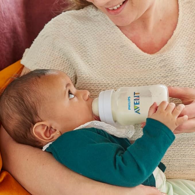 Philips AVENT Anti-Colic Baby Bottle with AirFree Vent Essentials Gift Set, SCD308/02, White