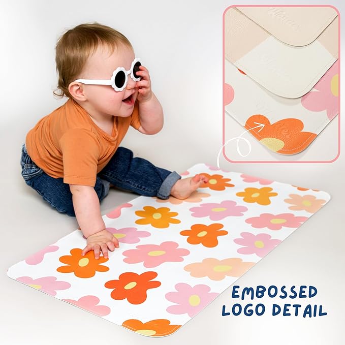 Portable Changing Mat with Reusable Waterproof Wet Bag, (16 x 30 Inches) Baby Changing Mat, Non-Toxic Changing Pad Portable Folds and Wipes Clean, Baby Changing Pad Travel (Checkered)