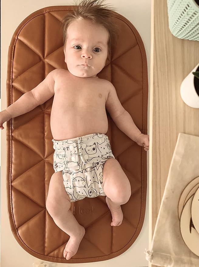 Uniklook Amber Vegan Leather Baby Portable Changing Pad Diaper Mat Change Station for Travel 16" x 30"