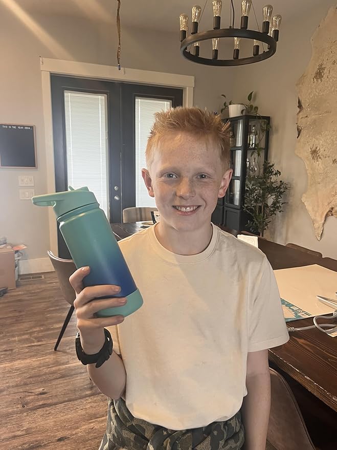 mininoo Kids Water Bottle for School, 16oz Stainless Steel Insulated Water Bottle Kids with Straw Lid for Girls, Boys (Lemon/Green)