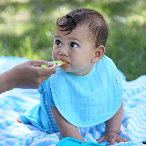 green sprouts Muslin Bibs made from Organic Cotton (5 pack)| 4 absorbent layers protect from sniffles, drips, & drools | 100% Organic cotton muslin, Adjustable snap closure, Machine washable