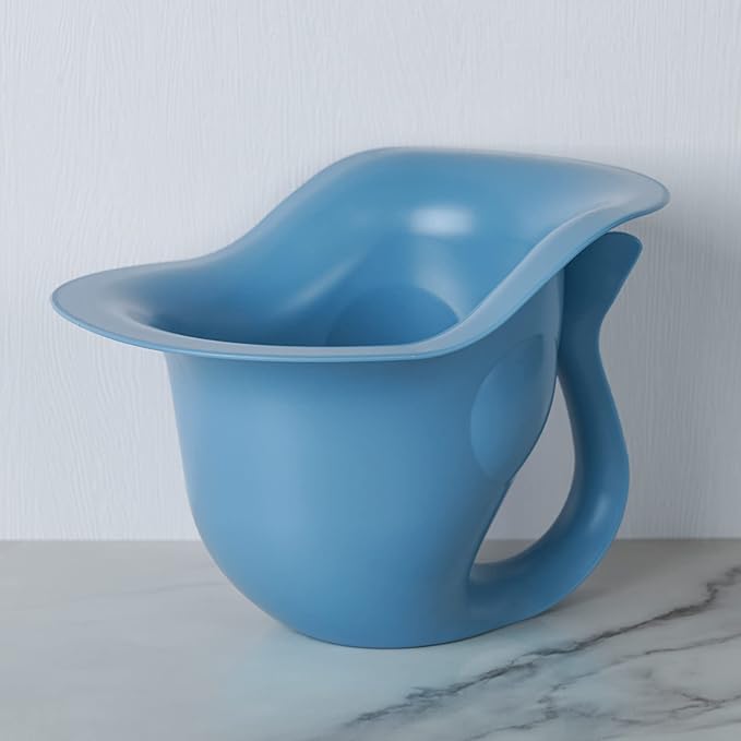 Potty for Newborn Baby Potty Training; for Diaper Free Baby Elimination Communication Indoor & Outdoor; Attractive Fish Shape (Blue)