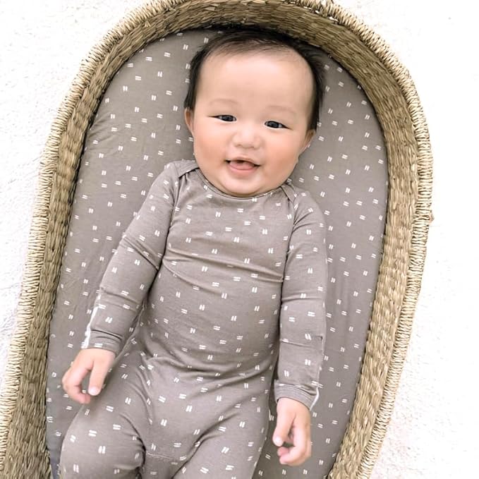 GUNAMUNA Unisex Baby Infant Changing Pad Covers, Ultra Soft and Safe on Skin, Baby Shower, 30" x 18", Smore