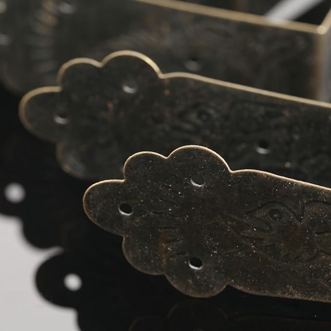 Dophee 4Pcs Vintage Metal Decorative Corner Bracket Corner Protector Guards Edge Cover for Chest Case Box