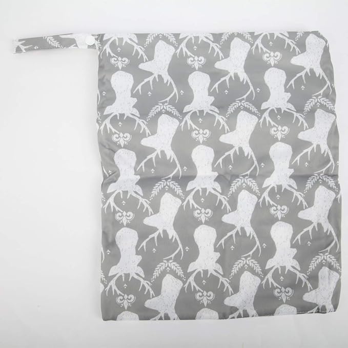 2 Wet Bags Reusable Diaper Nappy Waterproof With Two Zippered Pockets (Gray Arrow and Deer Heads)