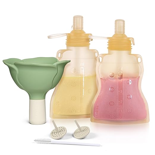 haakaa Fill & Go Yummy Pouch ＆ Flower Funnel Combo - Banana Pouch (2pcs) + Spring Green Funnel