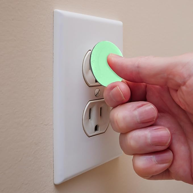 Pure Avocado Green Pattern Outlet Covers Baby Proofing Child Proof Plug Covers for Electrical Outlets Easy Install Outlet Plug Covers