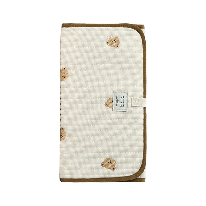 Portable Baby Changing Pad Foldable & Water Proofing Mat Built-in Mesh Pocket for Newborns and Parents During Travel (Bear)