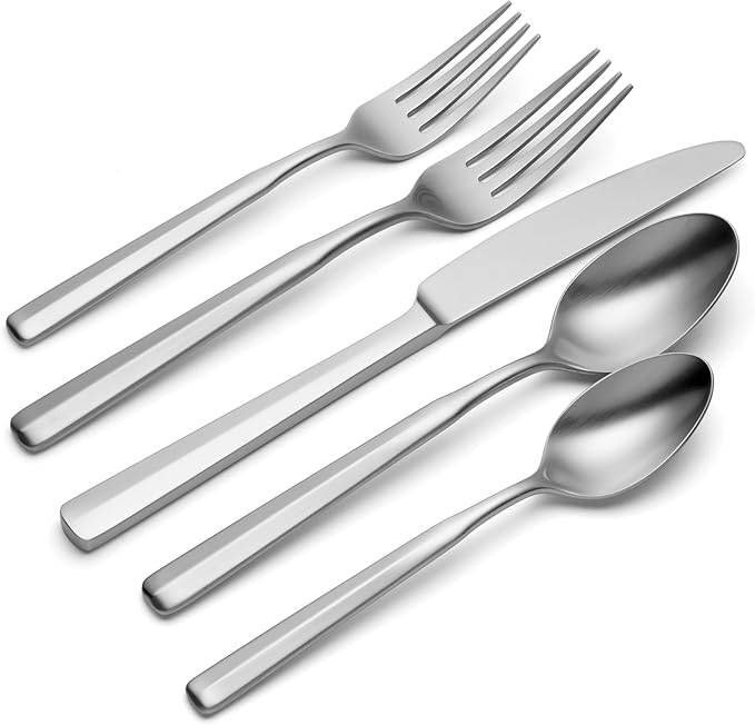 Oneida Silverware Set, Ryder Satin 20-Piece Flatware Set, Service For 4, 18/0 Stainless Steel, Dishwasher Safe, Cutlery Sets, Kitchen Utensils Sets, Knives Spoons And Forks, Home (Silver, 20 Pieces)