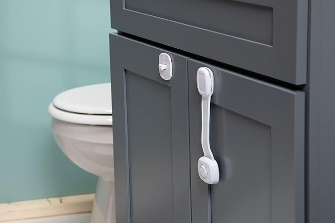 Safety 1st Room Solutions: No-Tools Baby Proof Deluxe Bathroom Safety Kit - Includes Locks for Toilet, Cabinet, Drawers, and More