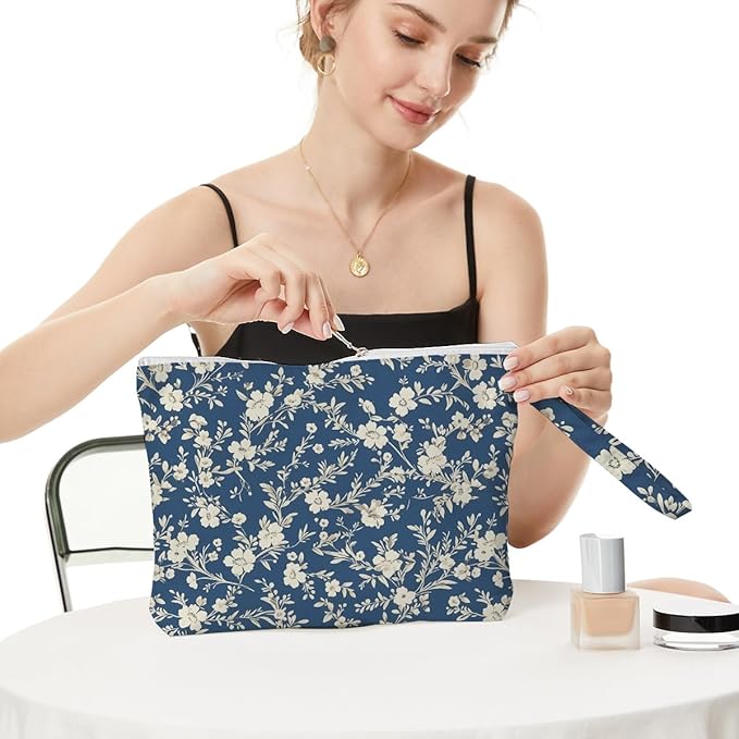 Fokongna Floral Print Wet Bag, Small Portable Waterproof Multi-Functional Organizer for Women, Blue Tiny White Floral, Ideal for Daily, Beach & Travel