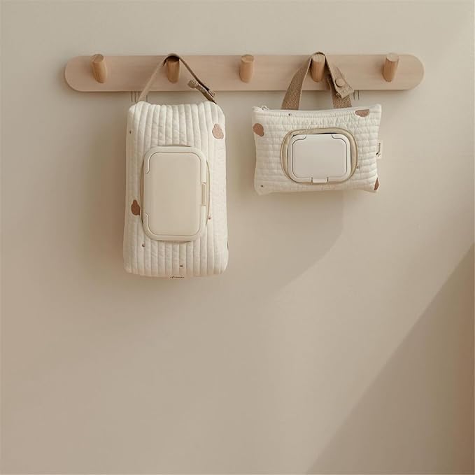 Practical Wet Wipe Storage Bag with Embroidery Designings Stylish Bear Embroidery Wet Wipe Pouches for Travel