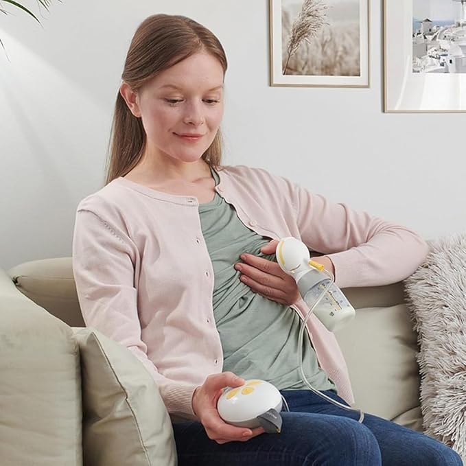 New Medela Solo Breast Pump – Lightweight and Easy to use Single Electric Breast Pump with Flex Shields, Providing More Comfort and expressing More Milk