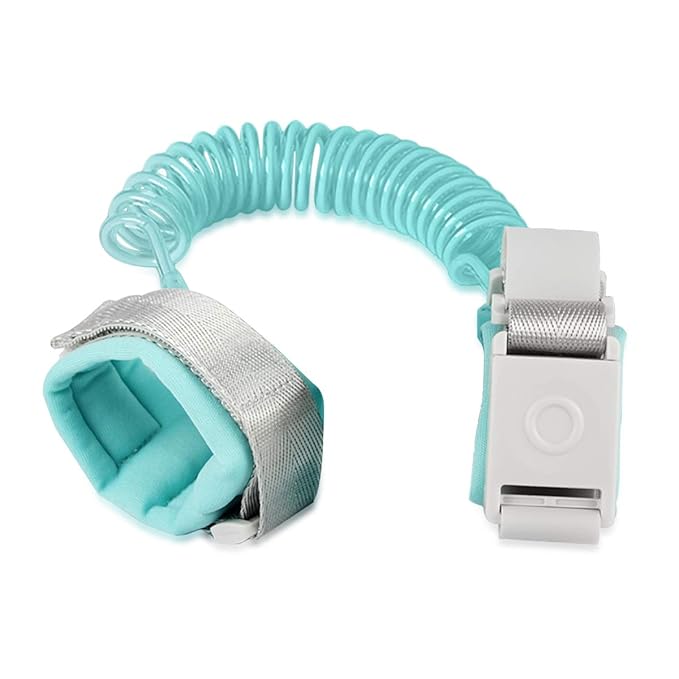 SONARIN Anti Lost Safety Wrist Link Child Safety Strap,Anti Lost Wrist Walking Hand Belt and Magnetic Induction Lock for Toddlers,Babies & Kids(Green)