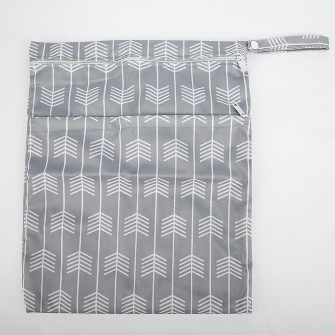 Medium Wet Dry Bag Baby Cloth Diaper Nappy Insert Bag Reusable Washable With Two Zippered Pockets (Grey Arrow)