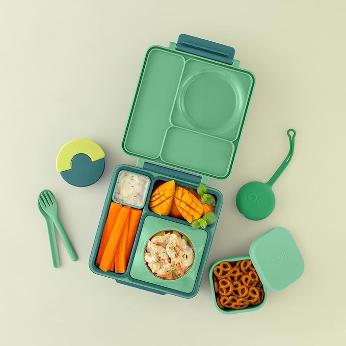 OmieBox Silicone Leakproof Snack Containers To Go, Food Storage Containers with Lid, School Lunch Bento Container - BPA Free, Airtight, Dishwasher and Freezer Safe, Oven Safe - 9.4 ounces (Green)