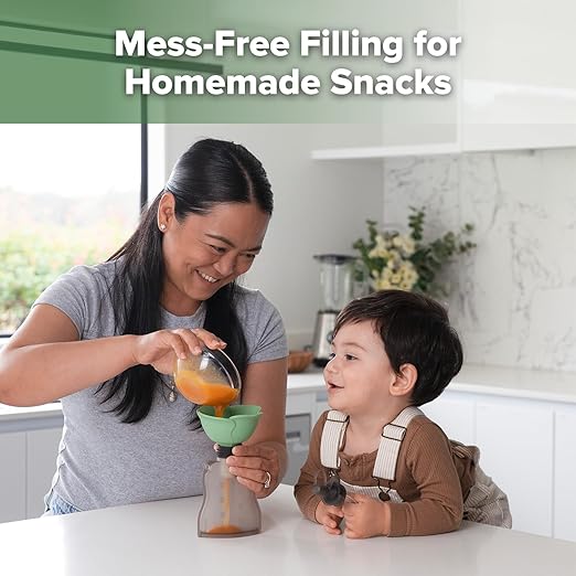 haakaa Fill & Go Yummy Pouch ＆ Flower Funnel Combo - Grey Pouch (2pcs) + Spring Green Funnel