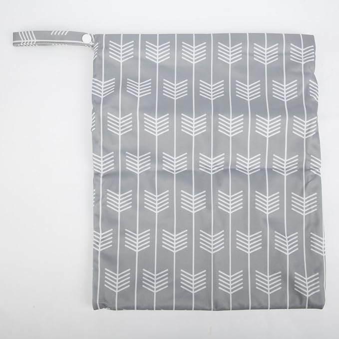 Medium Wet Dry Bag Baby Cloth Diaper Nappy Insert Bag Reusable Washable With Two Zippered Pockets (Grey Arrow)