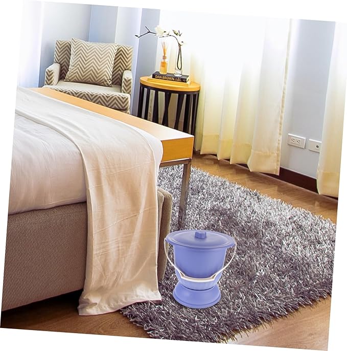 Portable Urinal Pot for Women Adult Potty Night Urine Pot Handheld Potty Pregnancy Must-Have Random Color
