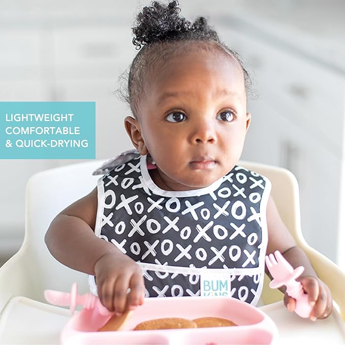 Bumkins Bibs, for Baby Girl or Boy, Infant 3-9 Months, Essential Must Have for Eating, Feeding, Baby Led Weaning, Mess Saving Waterproof Soft Fabric, Starter Bib 2-pk Hearts, XOXO Black and White