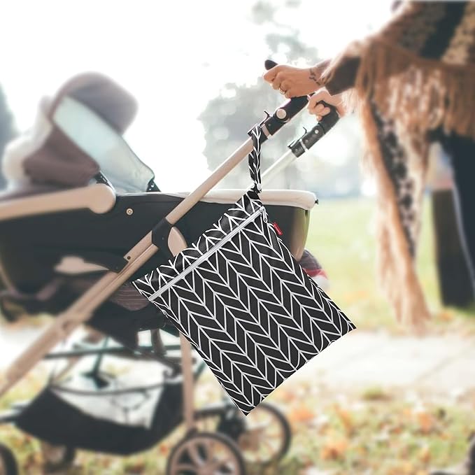 Damero Breast Pump Parts Bag, Wet Dry Breast Pump Parts Bag, Pumping Bag with Waterproof Mat and Mesh Bag, Black Arrow
