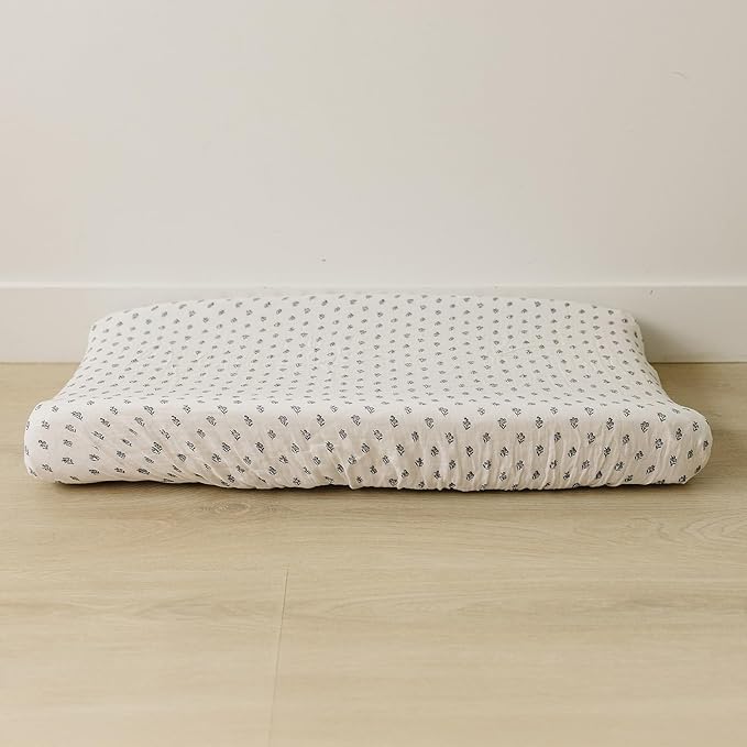 Mebie Baby Changing Pad Cover, Cream Berry, 100% Muslin Cotton Changing Table Pad Cover for Baby Boy and Girl, Designer Nursery Decor Covers, Diaper Changing Pad Cover for Changing Station
