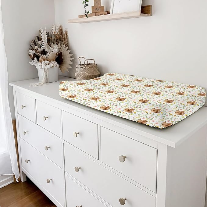 Highland Cows Boho Floral Changing Pad Covers Highland Yak Retro Flowers Change Table Pad Cover for Boys Girls Farm Animal Soft Stretchy Snug Fitted Diaper Changing Mat Sheets Cover 32''x16''