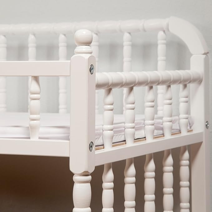 Davinci Jenny Lind Changing Table with Pad in White