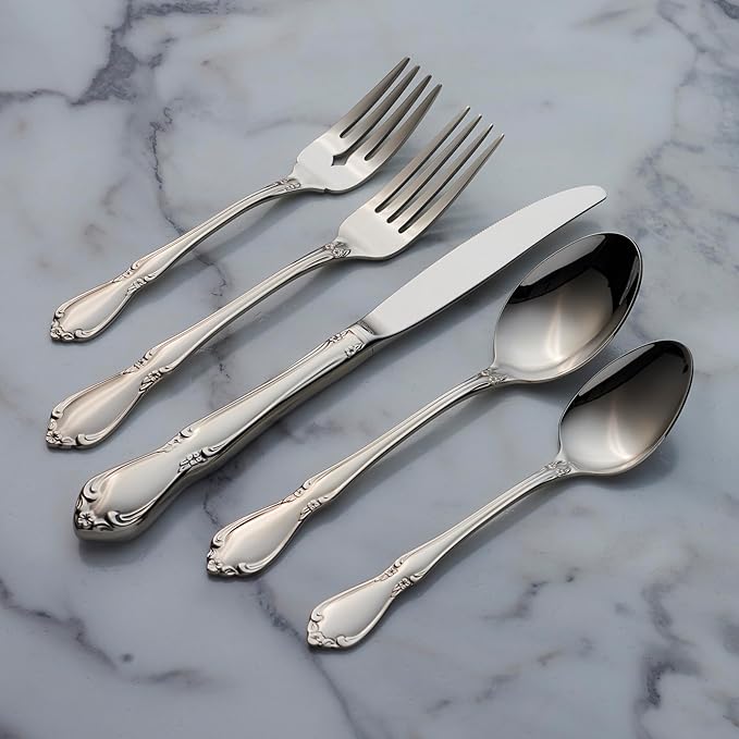 Oneida Silverware Set, Chateau 5-Piece Fine Flatware Place Setting, Service For 1, Dishwasher Safe, 18/10 Stainless Steel, Knives Spoons And Forks, Kitchen and Dining Utensils Set (Silver, 5 Piece)