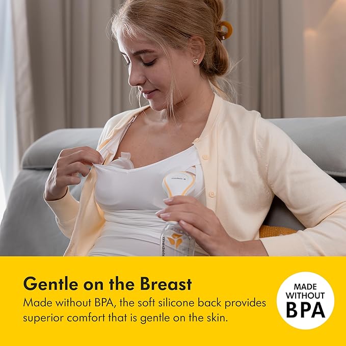 Medela in-Bra Breast Milk Collector, Leak-Proof Wearable Design with Flexible Plug, Anatomic Shape, Made Without BPA, Easy to Clean & Dishwasher Safe, 30 mL Capacity