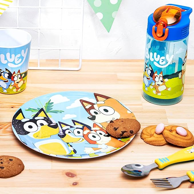Zak Designs Bluey Kids Dinnerware Gift Set Includes Plate, Bowl, Tumbler, Water Bottle, and Utensil Tableware, Made of Durable Material and Perfect for Kids (6 Piece Gift Set, BPA-Free)