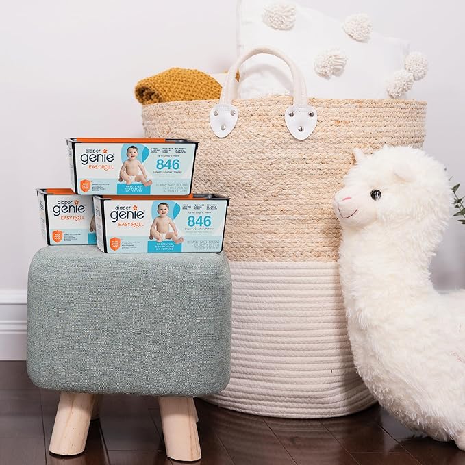Diaper Genie Easy Roll Refill, 18 Bags Per Refill, Holds Up to 846 Newborn Diapers, Odor Control, Diaper Pail Bags, Fits Diaper Genie Signature & Platinum Pails, Packaging may vary (Pack of 2)