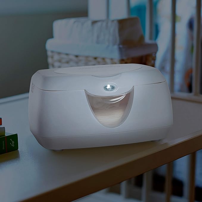 Munchkin® Warm GlowTM Wipe Warmer with 3 Munchkin® Waterproof Changing Pad Liners