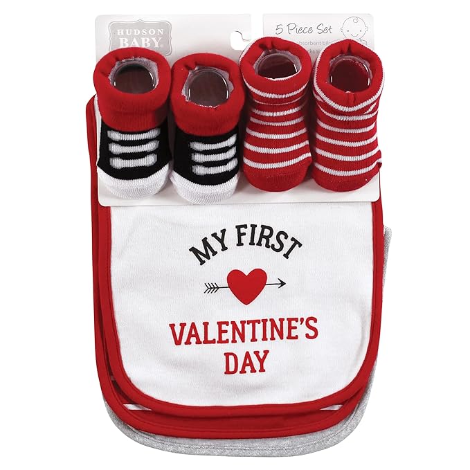 Hudson Baby Unisex Baby Cotton Bib and Sock Set, Valentine Heartbreaker, One Size
