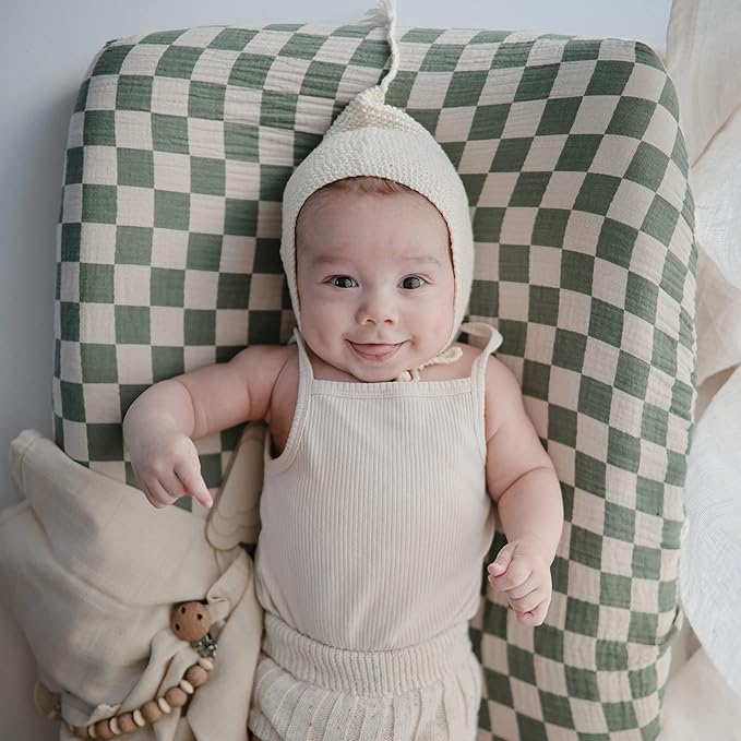 mushie Extra Soft Muslin Fitted Changing Pad Cover (Roman Green)