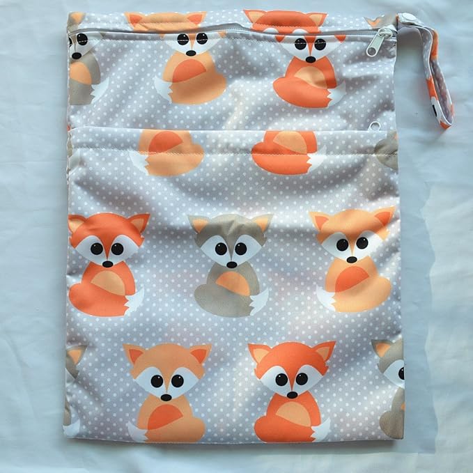 Medium Wet Dry Bag Baby Cloth Diaper Nappy Insert Bag Reusable Washable With Two Zippered Pockets (Baby Fox)