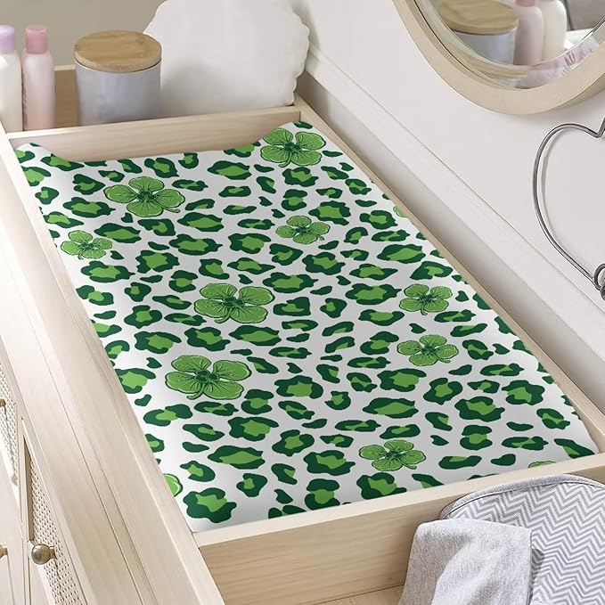 St Patrick's Day for Girls Changing Pad Cover Baby Cow Changing Table Cover Soft Breathable Diaper Changing Pad Cover Sheets