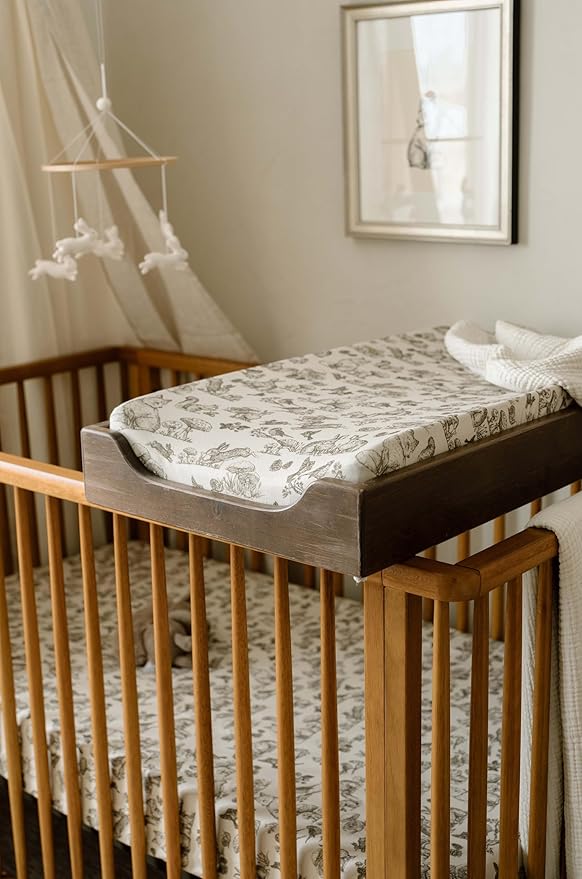 Oilo Changing Pad Cover, Breathable Organic Cotton Fitted Jersey, 300 Thread Count, Machine Wash, Fits Standard Changing Pads (32" x 16"), Heirloom Organic Collection, Woodland Animals