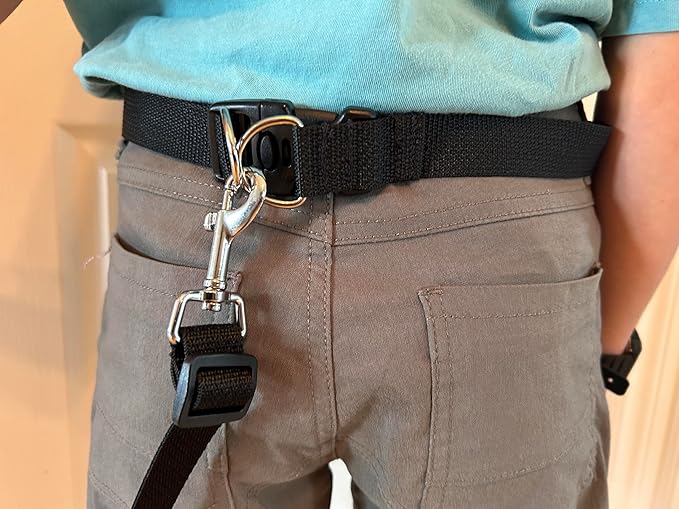 2Gether belts, the new way to stay together. Child walking waist harness.