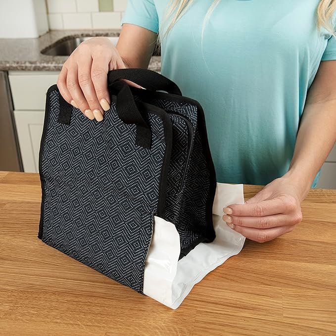 Dr. Brown's Fold & Freeze Bottle Tote, Breastfeeding Essential Cooler Bag & Baby Formula Mixing Pitcher with Adjustable Stopper, Locking Lid, & No Drip Spout, 32oz, BPA Free, Blue